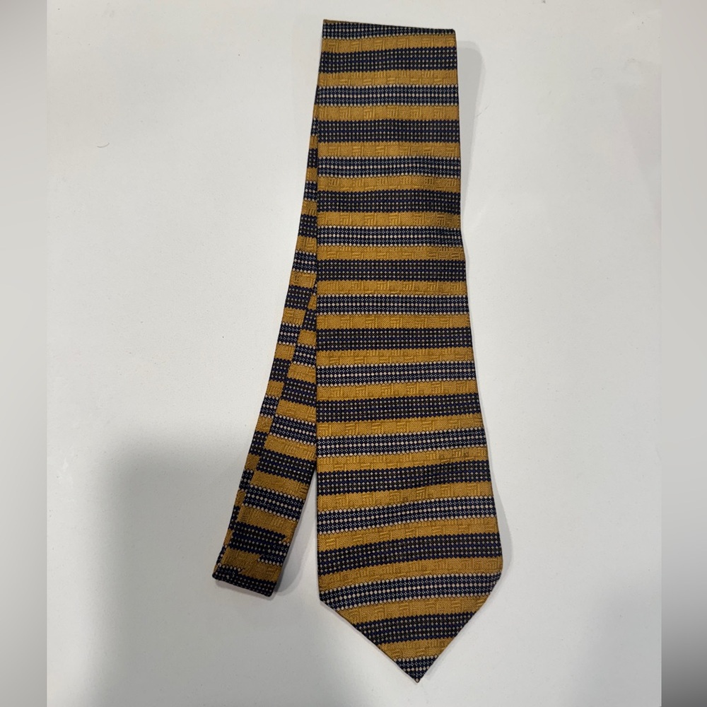 Kenneth Cole Neck Tie Yellow Gold Blue New and Unused